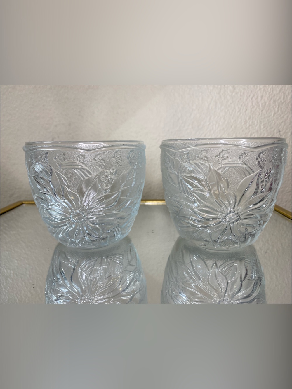Poinsettia Pressed Glass Tumbler Set -  Floral Pattern (4)